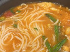 -花馬肆.云南过桥米线(汉神购物广场现场熬汤店)