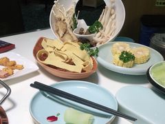 -洪氏嗨捞·猪肚鸡火锅(阳光天地店)
