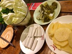 -亮欢寨酸汤鱼(沙冲路店)