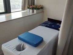 -佰推·肩颈腰·推拿理疗(湾悦城店)