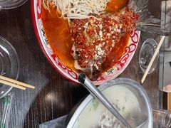 -雪湖煜辰鱼头老店(雪野湖店)