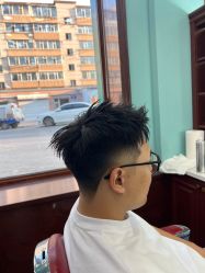 -绅仕門男士理发馆