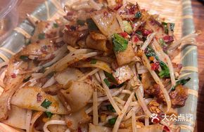 Ershao Special Fried Rice Noodles