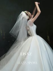 -Renee芮亦婚纱(原丽莎)