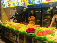 自助取餐区-东门町美食街
