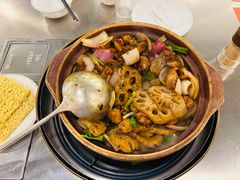 -胡须佬鸡煲四季火锅店(石厦西村直营店)