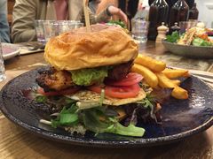 -FLOVIE FLORIST CAFE