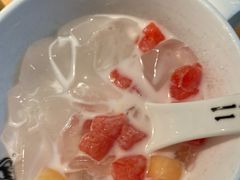 现任椰奶冰粉-太二酸菜鱼(正大广场店)