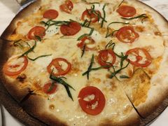 意式番茄罗勒薄饼-G+KITCHEN(龙湖狮山天街店)