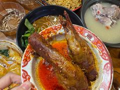 -爆炸头阿姨小四川正宗川味小吃(无任何分店)