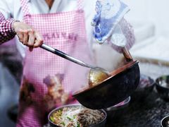 -正宗杨记普洱酸醋米线(总店)