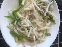 芦苇根炒肉丝-梦缘水乡·湖景餐厅