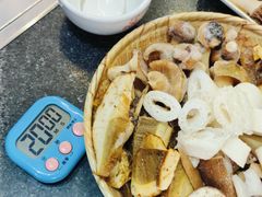 红葱见手青-王记菌汤牛肉·王记十味菌汤