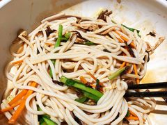 鸡丝凉米线-云海肴·汽锅鸡·云南菜(美罗城店)