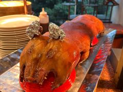 烤乳猪-怡咖啡海鲜自助餐厅(浦东香格里拉店)