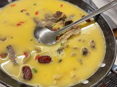 -霄汉牛三鲜湖北砂锅菜(万松园2店)