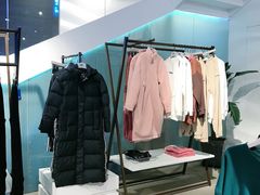 -阿迪达斯(武林银泰三叶草店)