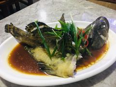 -四川小胡子海鲜(丁村万人海鲜广场店)