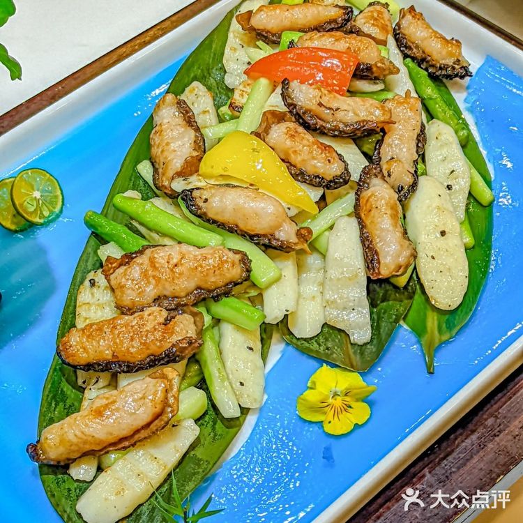 聚餐来这|烤全羊给我香迷糊了外酥里嫩