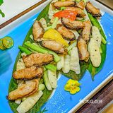 聚餐来这｜烤全羊给我香迷糊了外酥里嫩