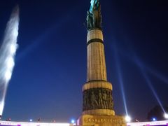 -人民防洪胜利纪念塔