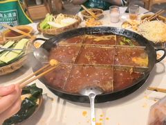 -岗上渣渣老火锅(两路口店)