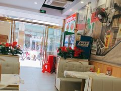 -江城燕子大排档(江汉路步行街店)