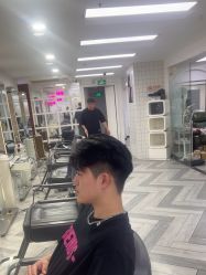 -米娜护肤造型