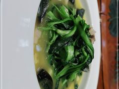 -鸿星花园酒家(银亿家园店)