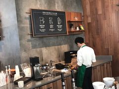 大堂-星巴克(凯德晶萃店)
