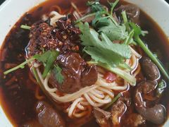 -呼啦面馆·头牌豌杂面(爱琴海店)