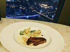 煎鹅肝-广州四季酒店·佰鲜汇·现代法餐