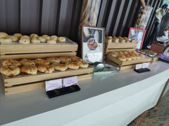 -亚洲国际大酒店·云顶阁旋转自助餐厅