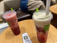 霸气芝士草莓-奈雪的茶(湖滨银泰in77C区PRO店)