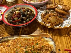 -冶建镜子·老南昌大排档·江西虾王(总店)