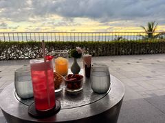 -日落吧·海景咖啡厅·餐酒吧·鸡尾酒·下午茶·乐队表演·浪漫夕阳·三亚文华东方酒店