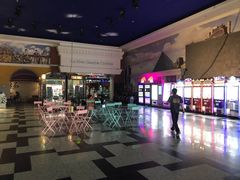 -左岸国际电影城(泉汇购物广场店)