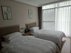 -上海怡沁园度假酒店