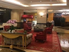-深圳富苑皇冠假日套房酒店