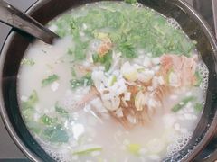 -万红路羊汤烧饼店(将台路店)