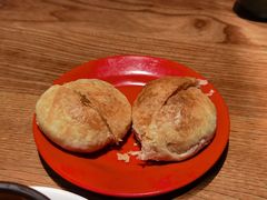 玫瑰鲜花饼-云海肴·汽锅鸡·云南菜(广安门天虹店)