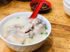 -雷祖芳老妈蹄花店