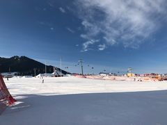 -丝绸之路山地度假区滑雪场