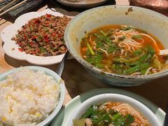 招牌小锅米线-缘生态云南菜·野生菌庭院餐厅(华侨城店)