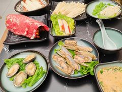 -湊湊火锅·茶憩(颐堤港店)