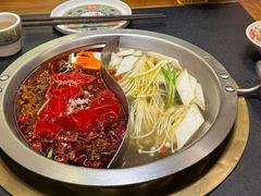 -沸炉重庆老火锅(军事博物馆店)