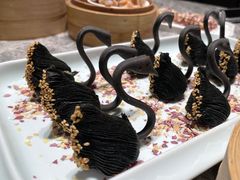 黑天鹅榴莲酥-悦秀·高级粤菜