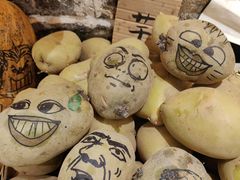 -周小明火锅(黑金冠社区店)