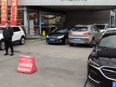 -永达国际汽车广场-停车场