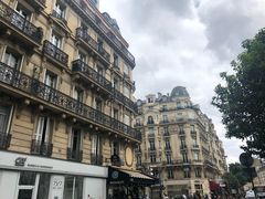 -乐蓬马歇百货公司(Rive Gauche)